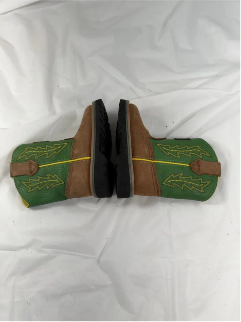 Toddler John Deere Boots Size 4 excellent condidtion